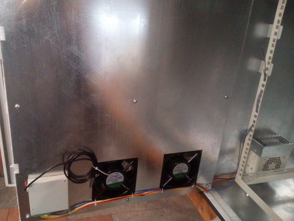 Внутрення дверь вид из нутри..jpg