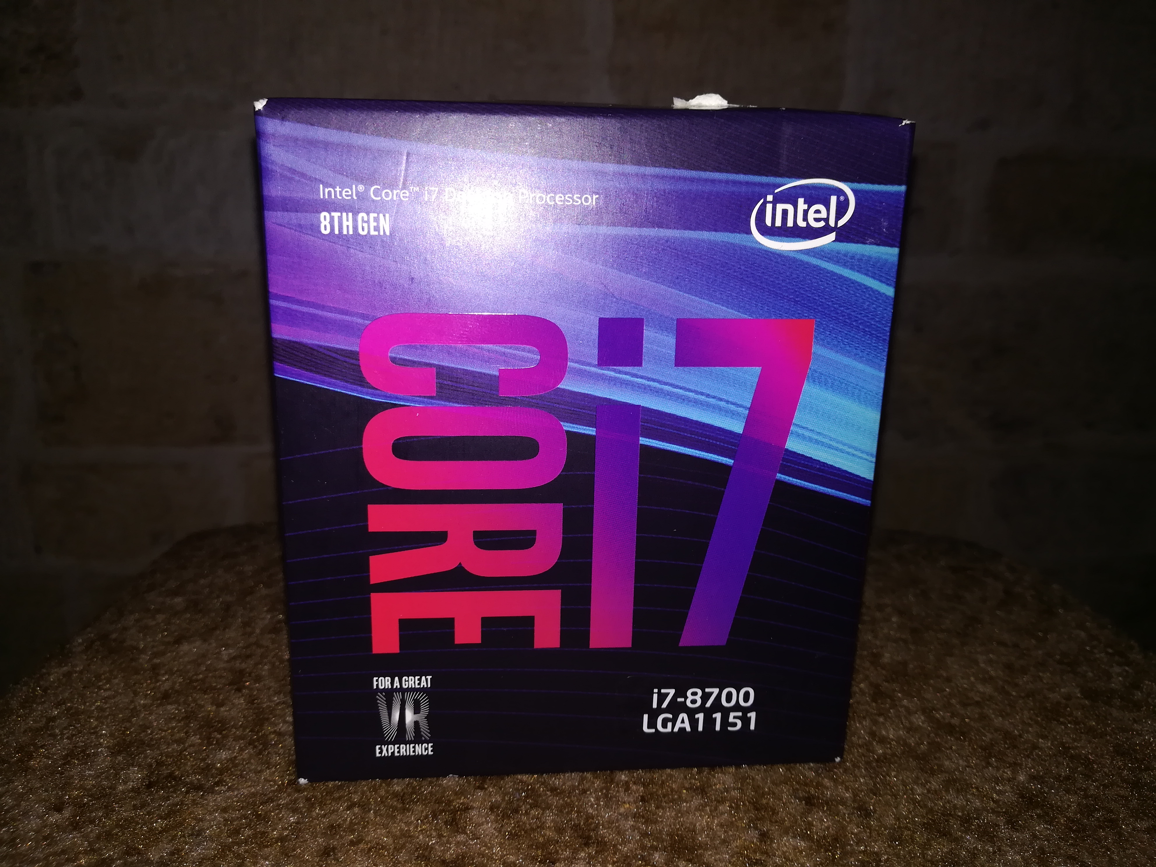 Купить core 7. Intel Core i7-8700k. Intel i7 8700k. Intel Core i7 Coffee Lake 8700k. Процессор i7 8700 Box.