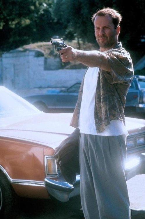 В челюсть или под дых.jpg