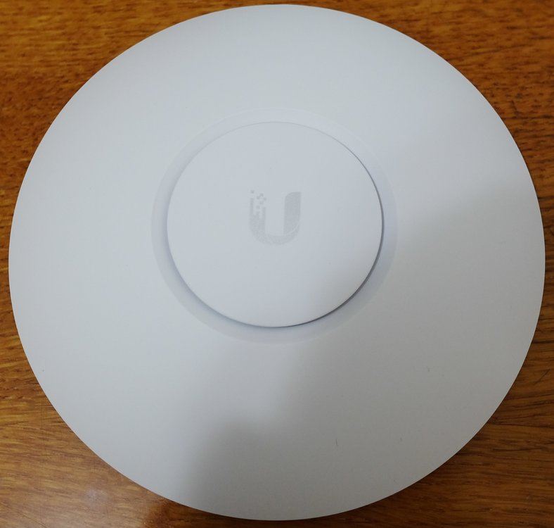 UniFi_3.jpg