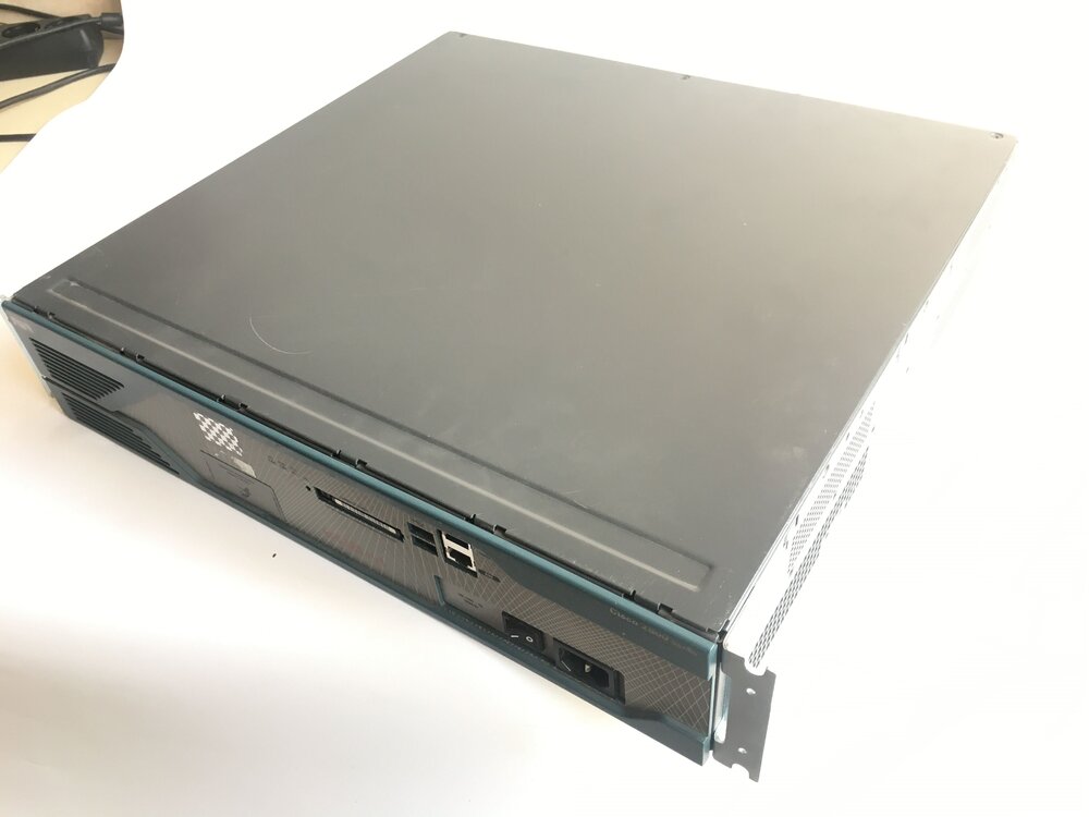 Cisco 2821 1.jpg