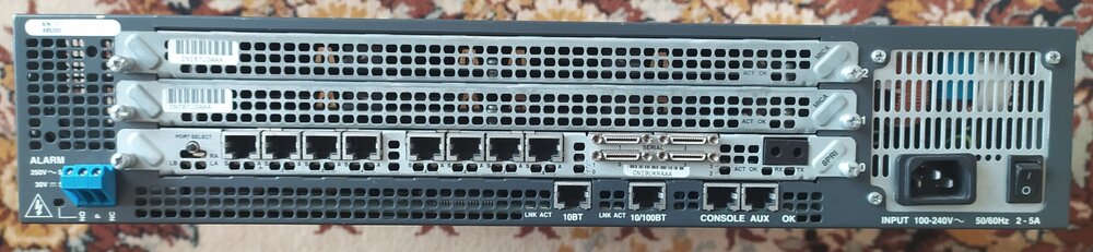 Cisco AS5300 2.jpg