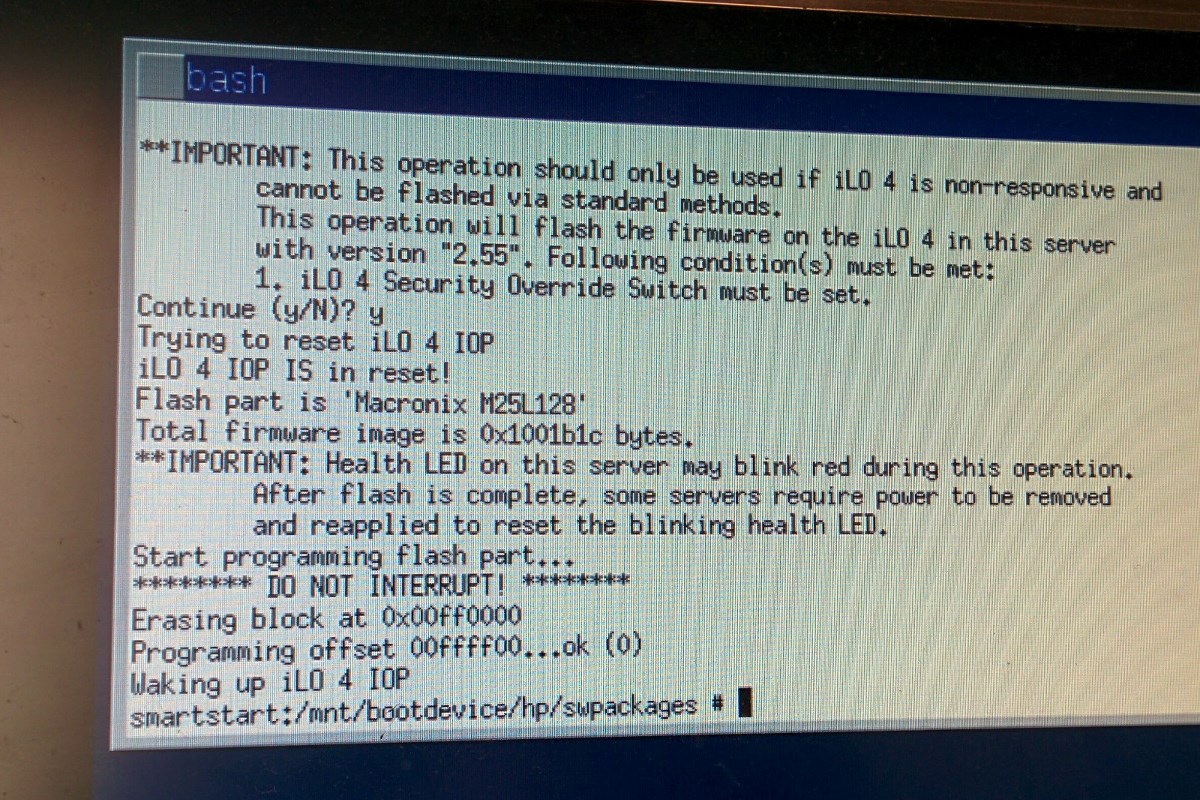 Cannot flash. ILO 4 Security override Switch. ILO Security override Switch to on. Ilo4 rebuild progress.